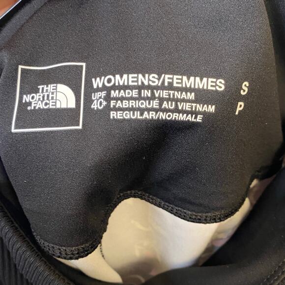 The North Face Black Floral Butterflies Leggings UPF 40+ Size Small - Picture 8 of 8